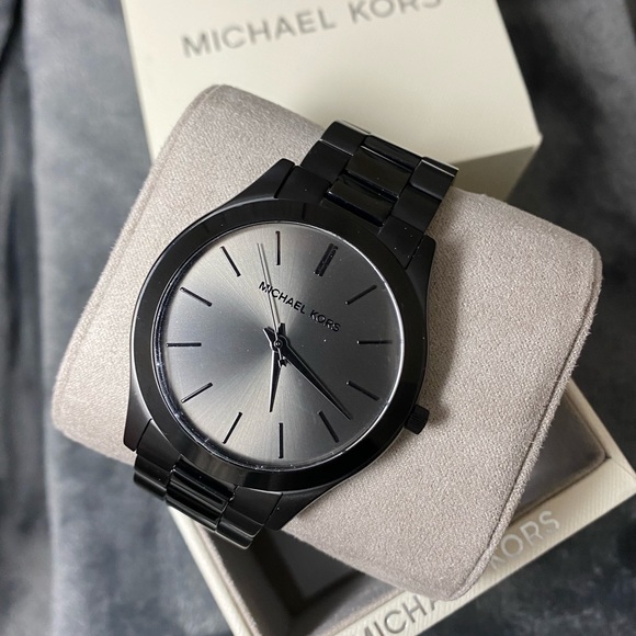 MICHAEL KORS WATCH - Picture 1 of 3